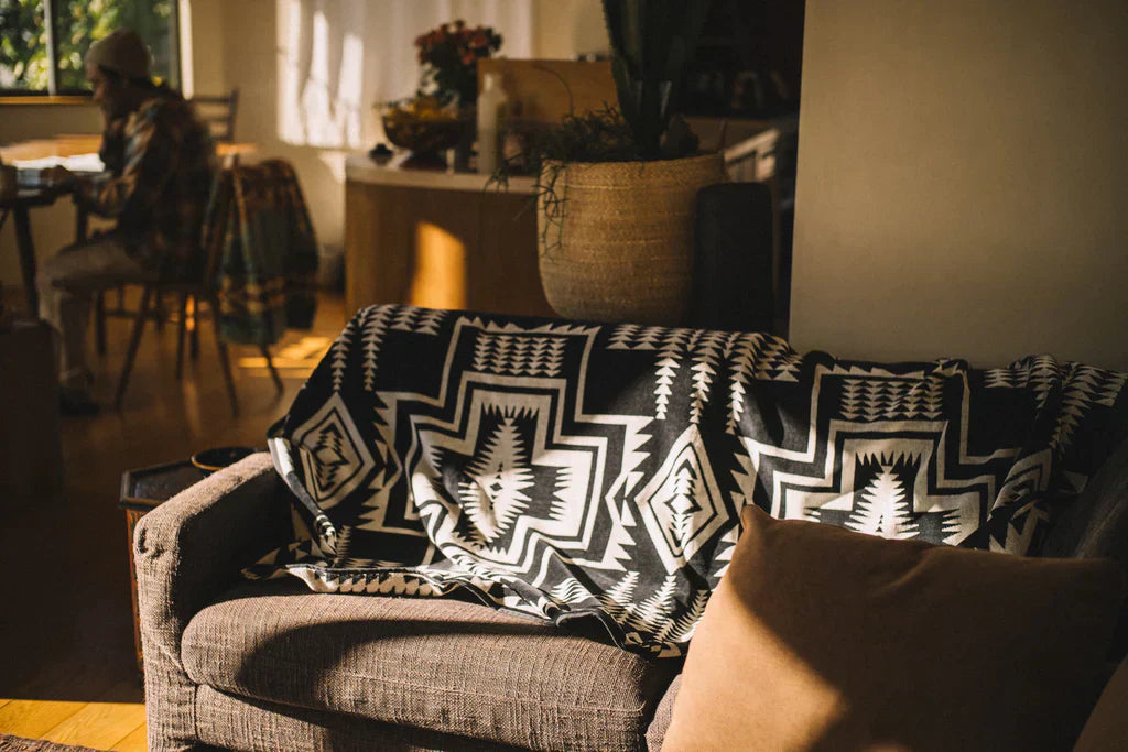 【ブランケット ブランド】迷ったらPENDLETON。伝統が息づく一枚を暮らしに