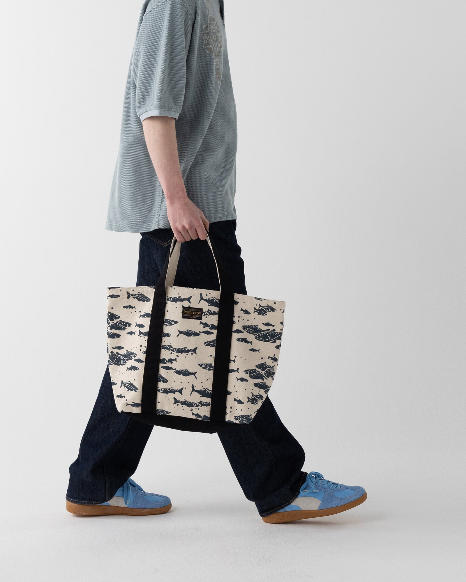 サーモン・キャンバスラージトートバッグ - BLACK – PENDLETON WOOLEN
