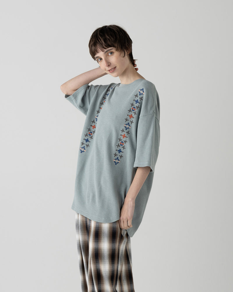 鹿の子刺繍 Tシャツ - SLATE BLUE【BLUE RIDGE】