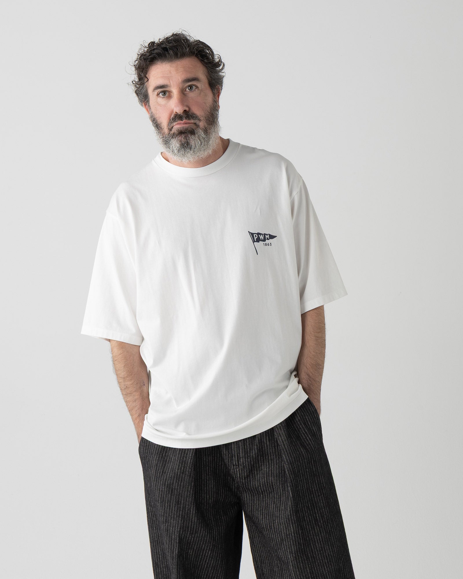 THE BONEZ バックプリント Tシャツ ホワイト バックプリント・プレーティング天竺Tシャツ - O.WHITE【PWM