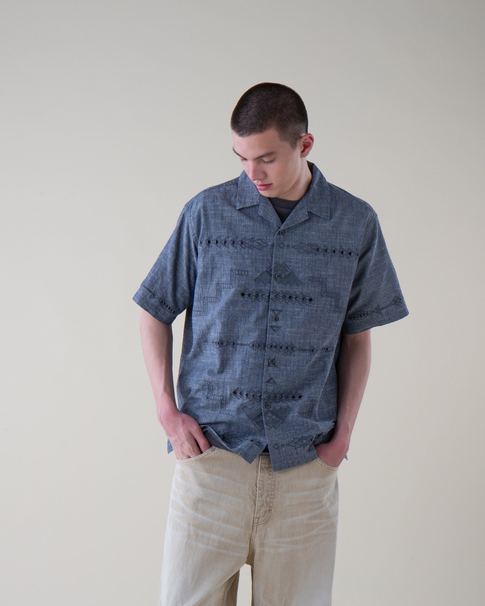 希少 NICENESS GILLAN 23SS カットワークシャツ メンズ S 希少 NICENESS GILLAN 23SS カットワークシャツ メンズ S