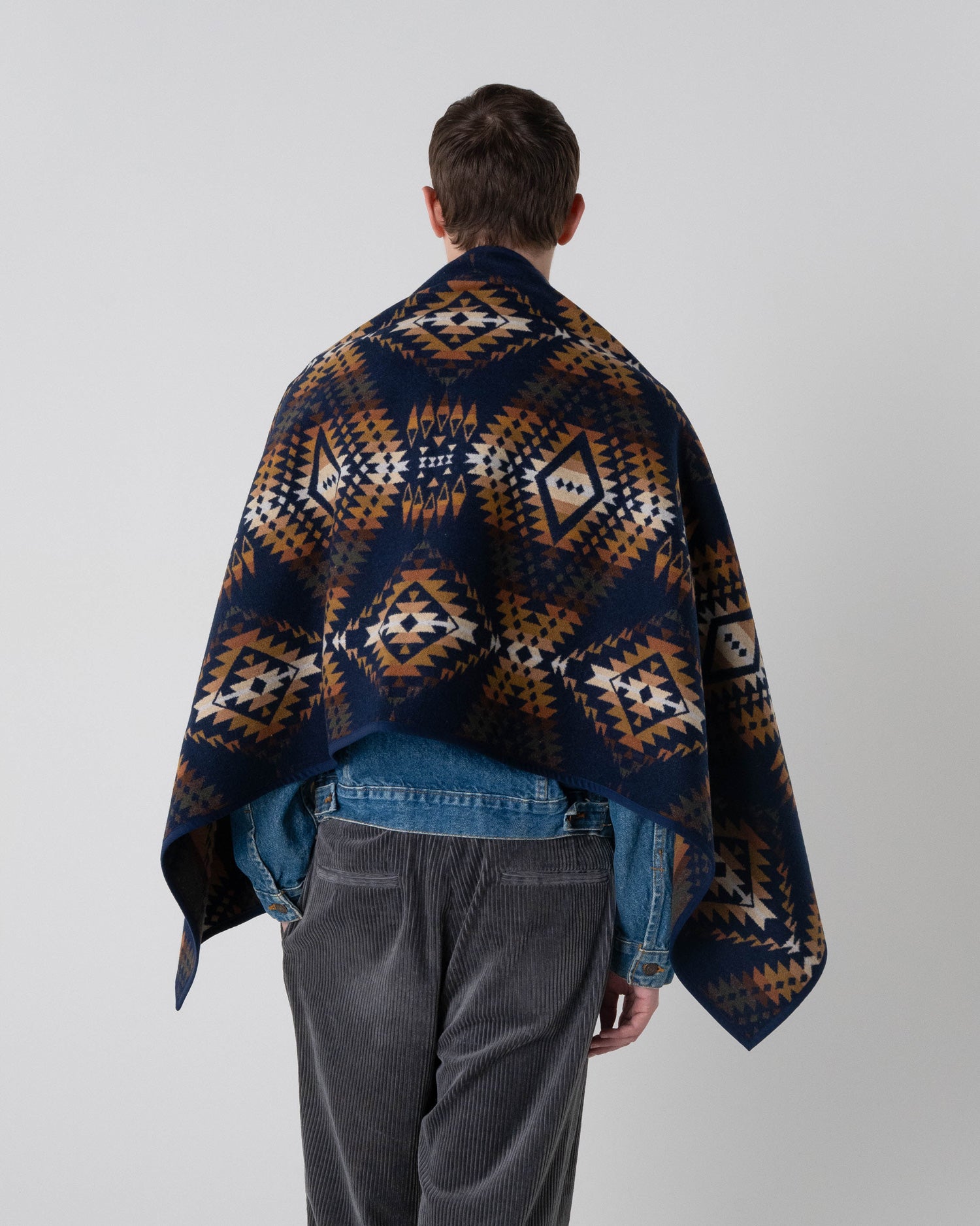 ウールブランケット ポンチョ – PENDLETON WOOLEN MILLS JAPAN