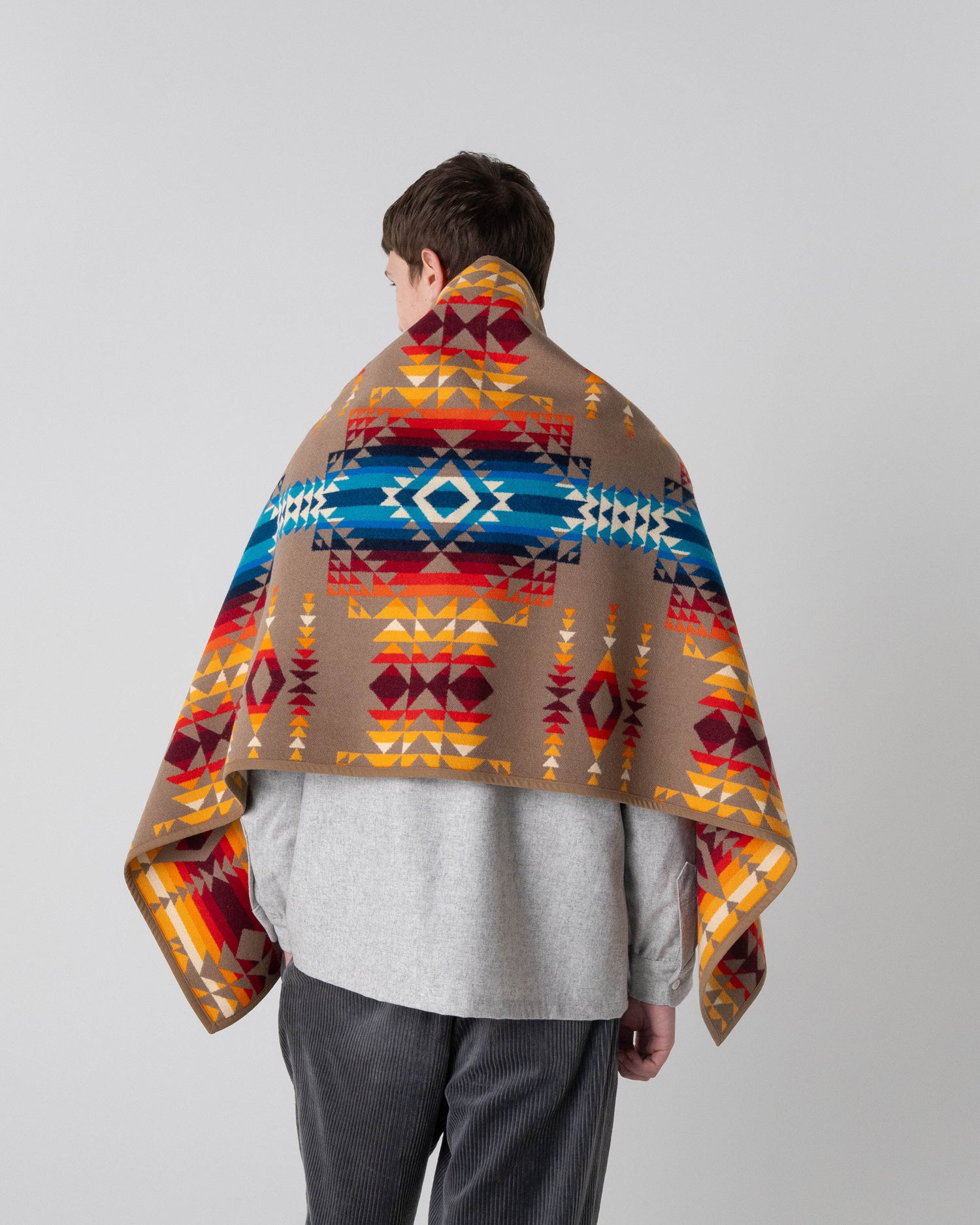 ウールブランケット ポンチョ – PENDLETON WOOLEN MILLS JAPAN