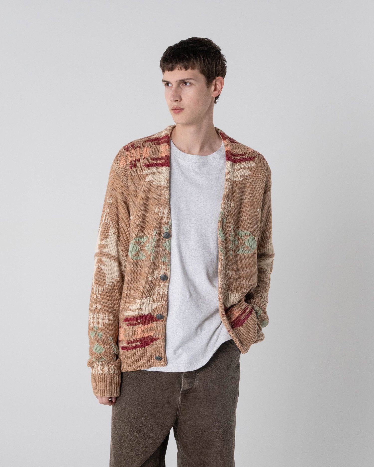 マルチジャガード Vネックカーディガン – PENDLETON WOOLEN MILLS