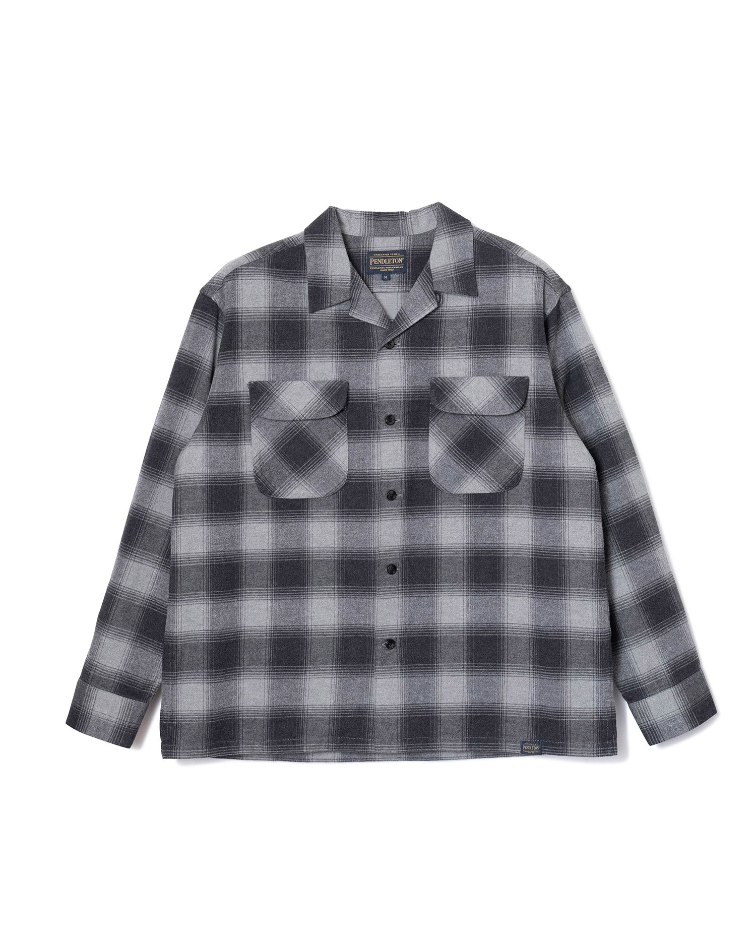 オープンカラーシャツ