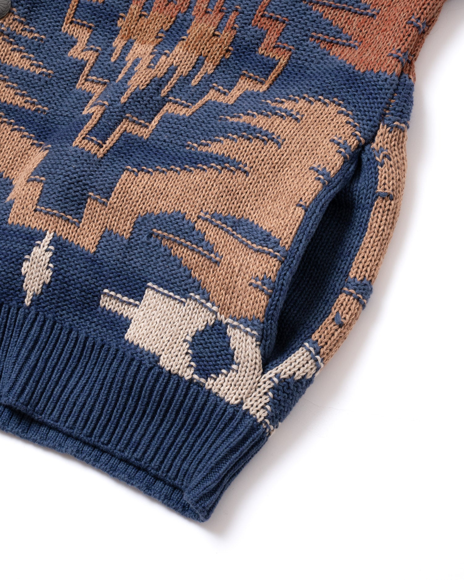 マルチジャガード Vネックカーディガン – PENDLETON WOOLEN MILLS