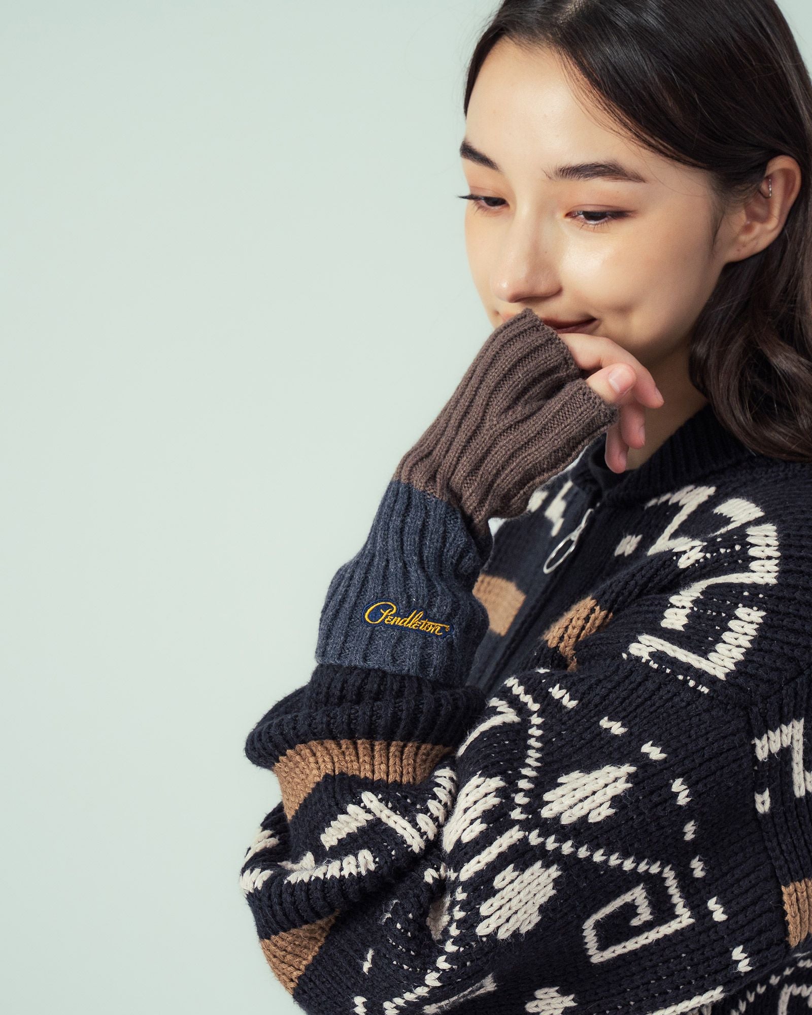 ロゴワッペン・ニットグローブ