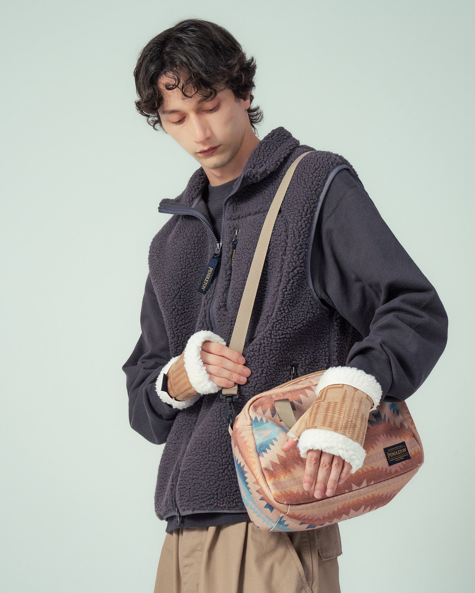 ビーガンムートン・グローブ – PENDLETON WOOLEN MILLS JAPAN OFFICIAL