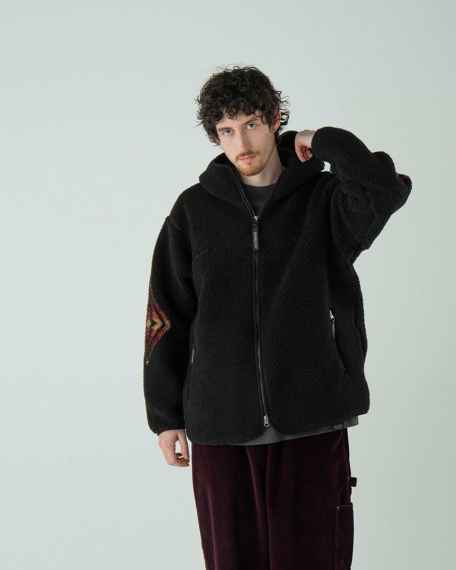 ジャガードジップフーディ