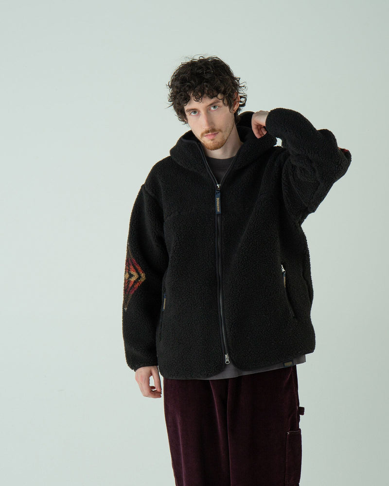 ジャガードジップフーディ