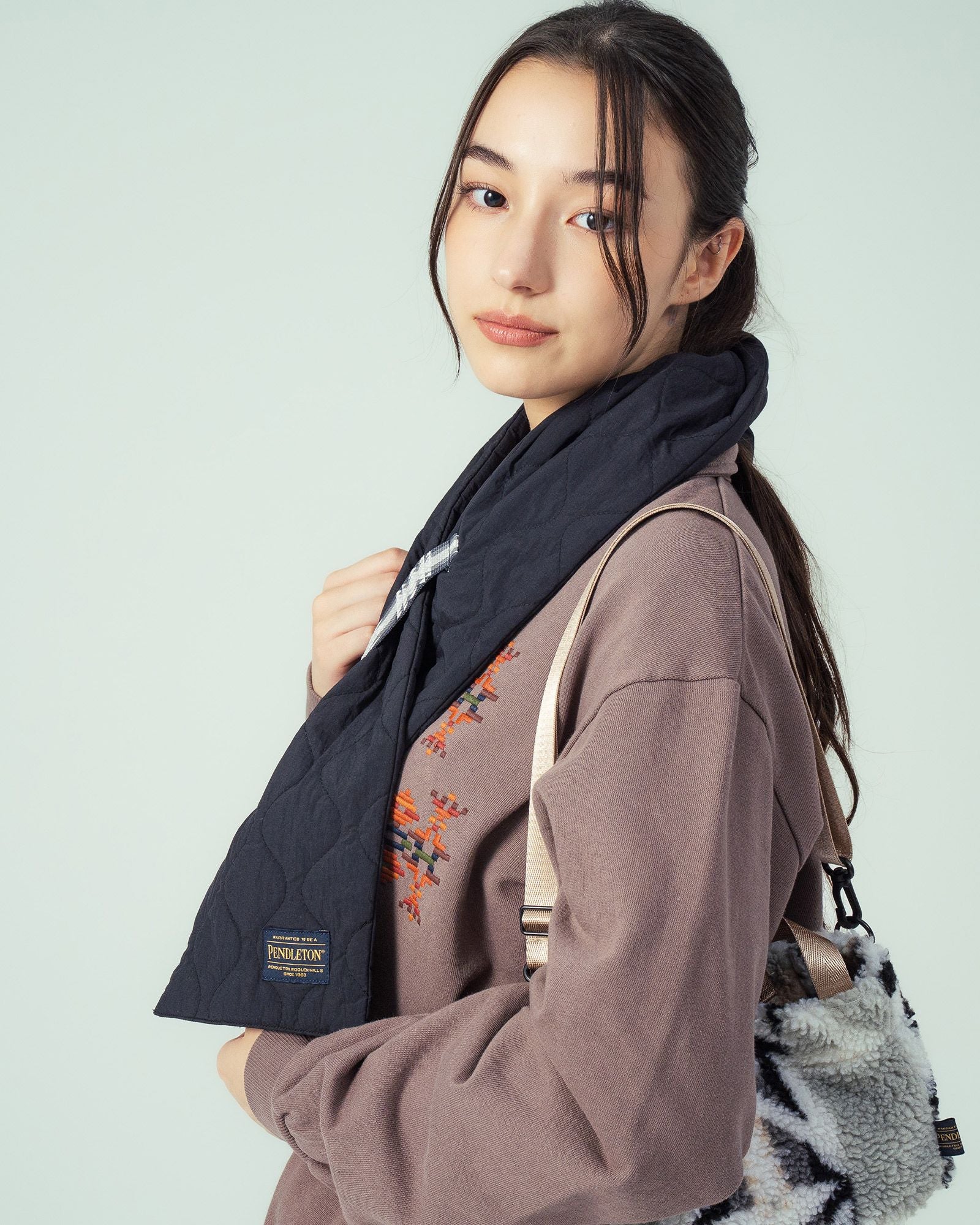 ベルギー製 80s DRIES VAN NOTEN キルティング マフラー キルティング・マフラー – PENDLETON WOOLEN MILLS JAPAN OFFICIAL STORE