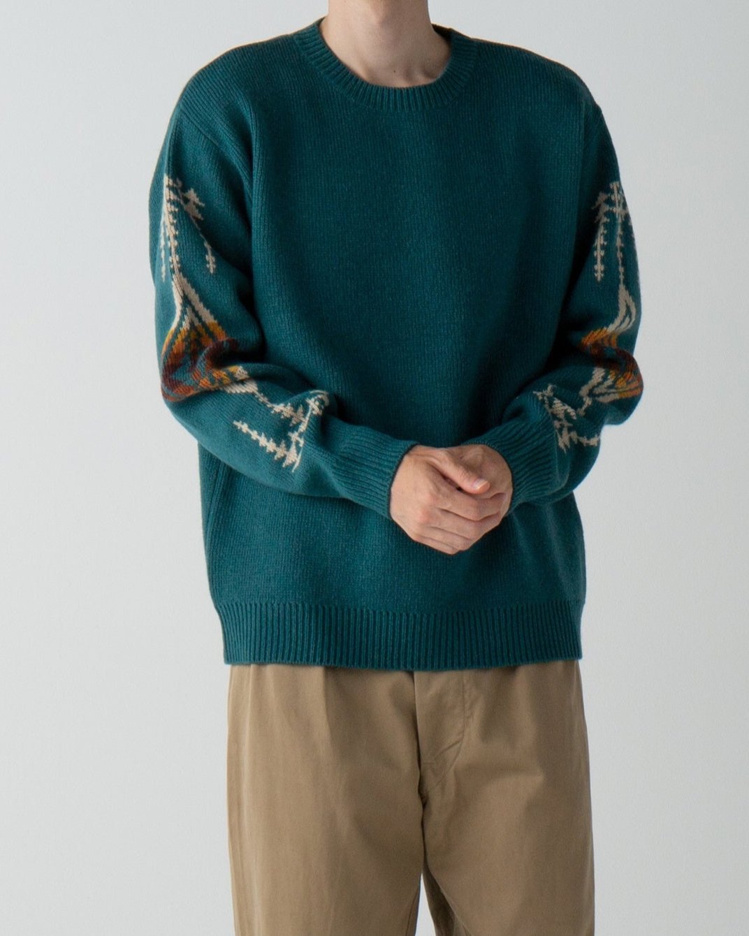 クルーネック　プルオーバー